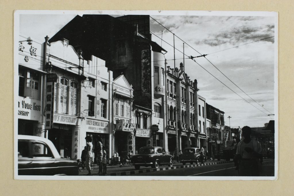 EYSS Flagship Store on South Bridge Rd Singapore-est 1910