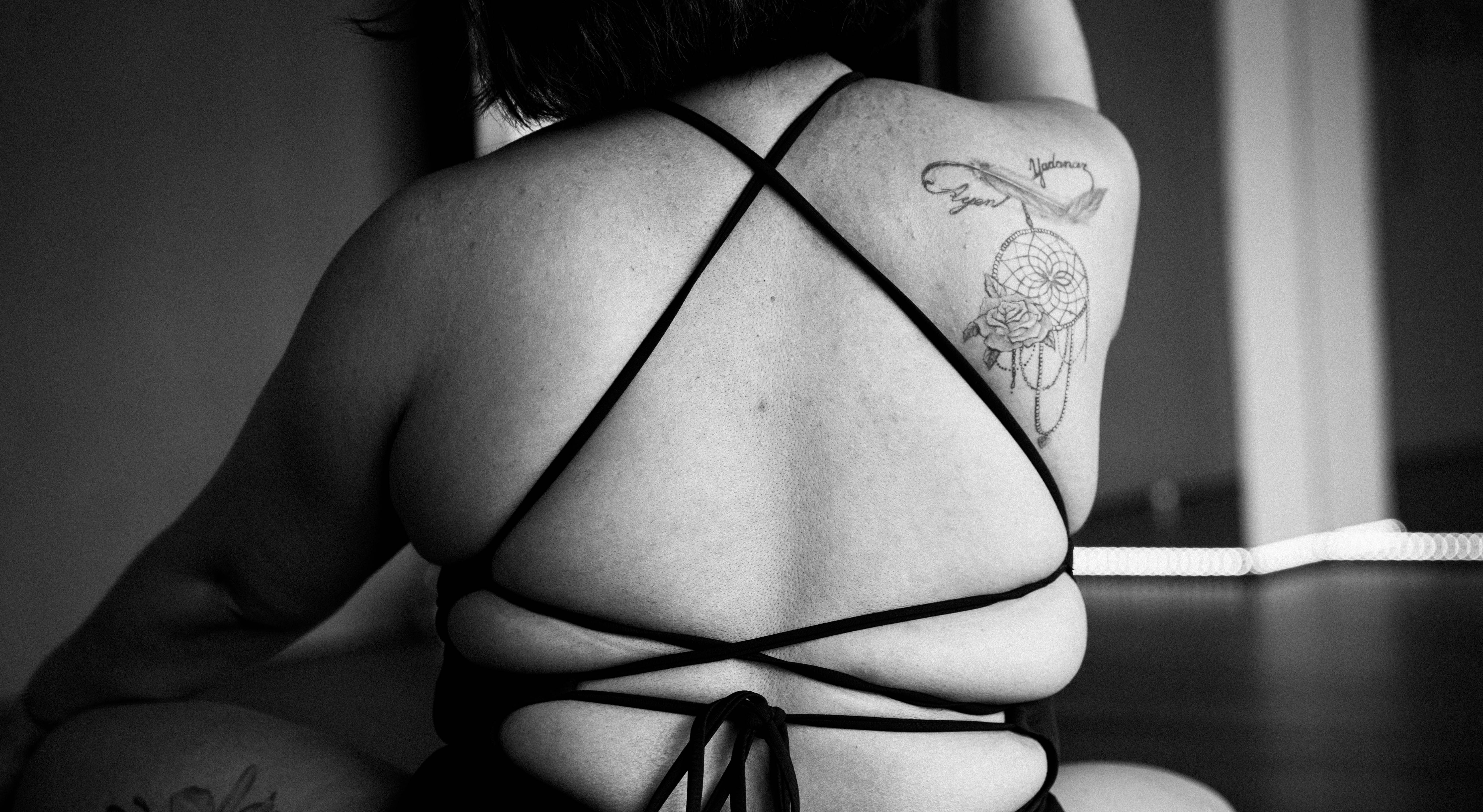 “I hated looking in the mirror”: Plus-sized Pole Dancers On What It Means To Be Sexy