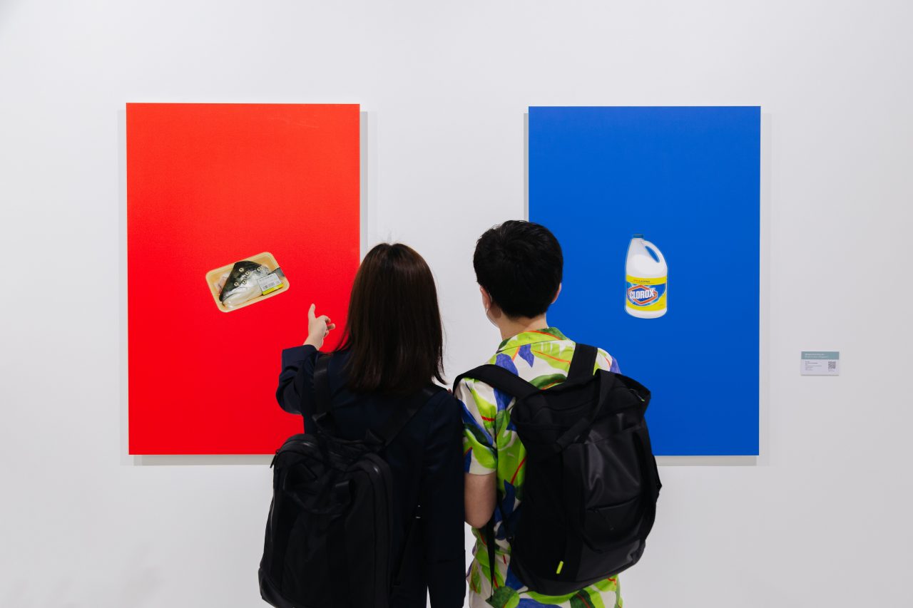 2 From left to right: Hu Qiren, "#4, A Grocer's Essentials", "#5, A Grocer's Essentials", 2020, Archival pigment print on aluminum composite panel, Edition 1 of 3, 118.9 x 78.9 cm. Presented by RIchard Koh Fine Art. Photo by Toni Cuhadi, courtesy of S.E.A. Focus, Singapore